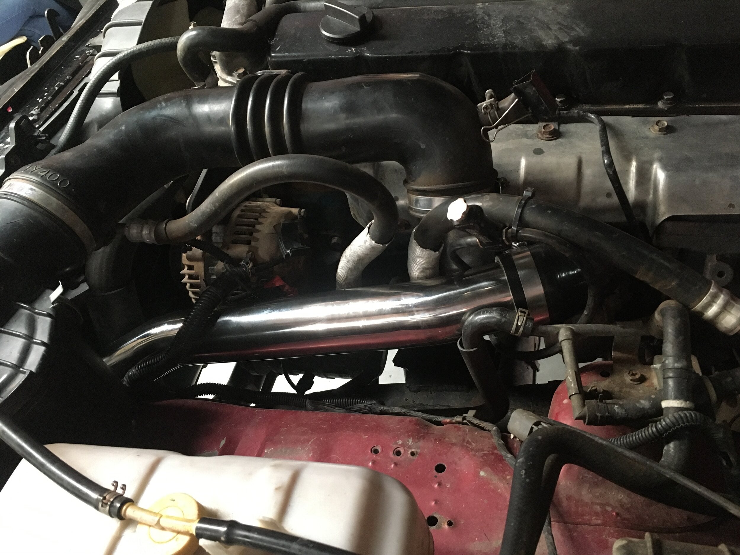 PDI+Front+Mounted+Intercooler+Nissan+GQ_hot+side+pipe_01
