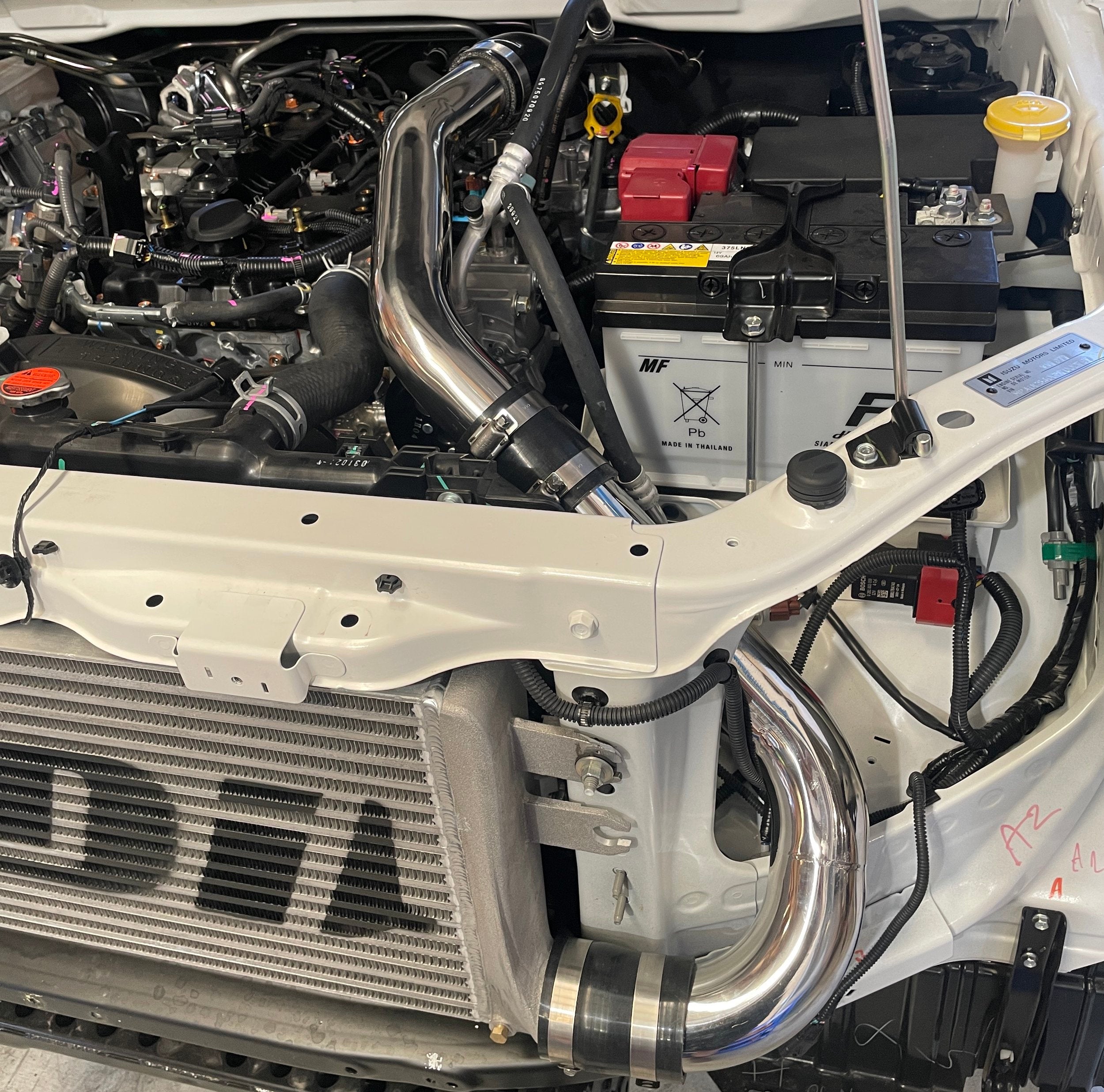 PDI+Front+mounted+Intercooler+2021+Isuzu+MUX+-+cold+side+piping
