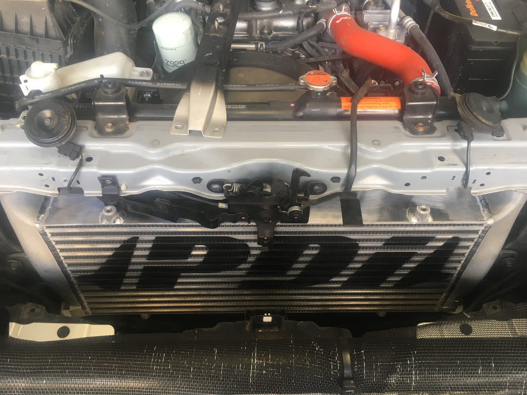PDI+Isuzu+DMax+Front+mount+intercooler+without+center+support