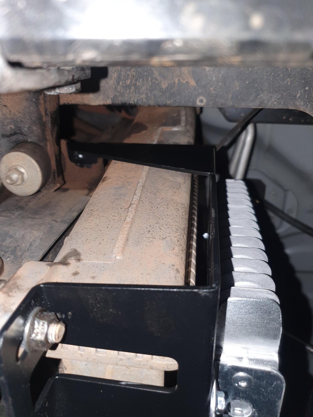 PDI+Isuzu+NPS+Heavy+Duty+Transmission+Cooler_top+bracket