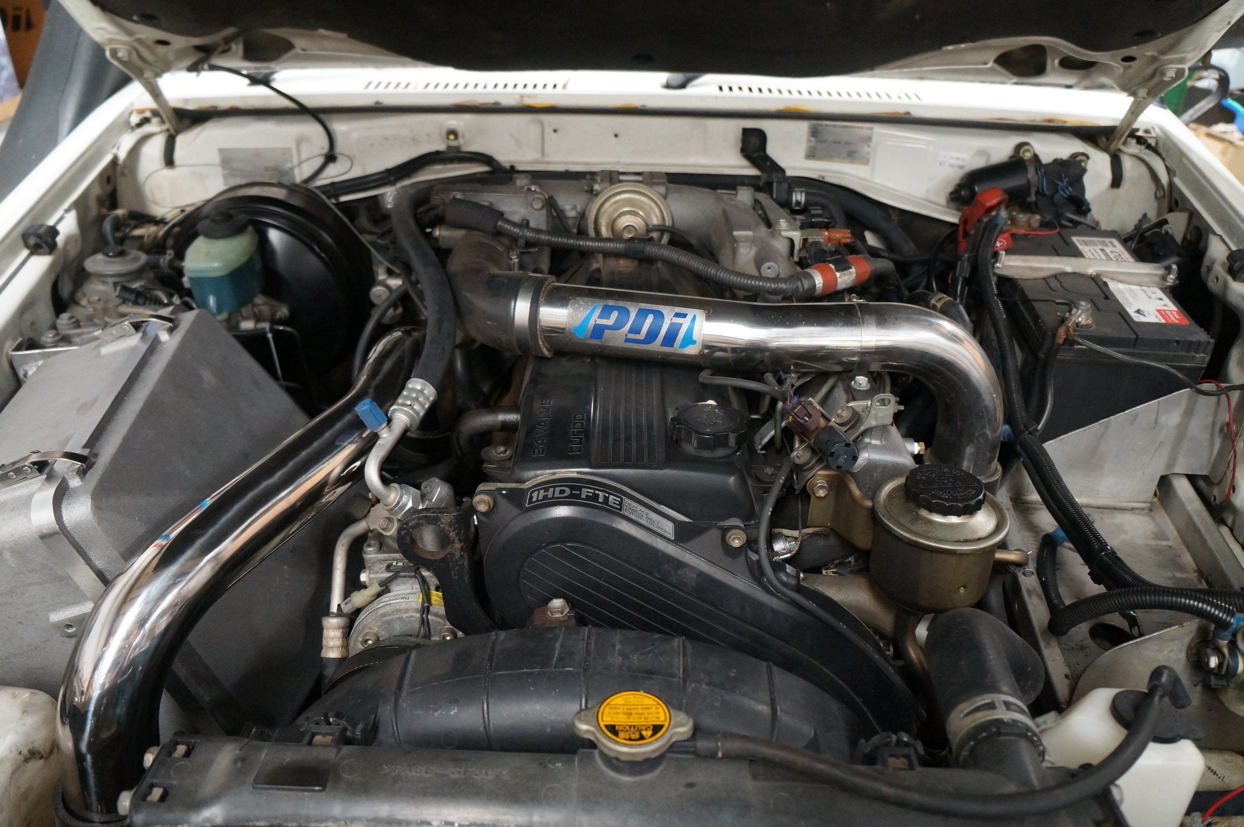 PDI+Landcruiser+HDJ79+Front+mount+Intercooler+Engine+Bay+front